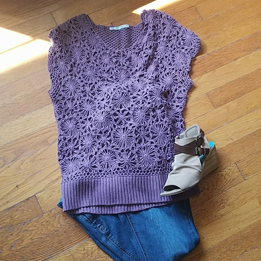 Beautiful Dusty purple open weave sweater!